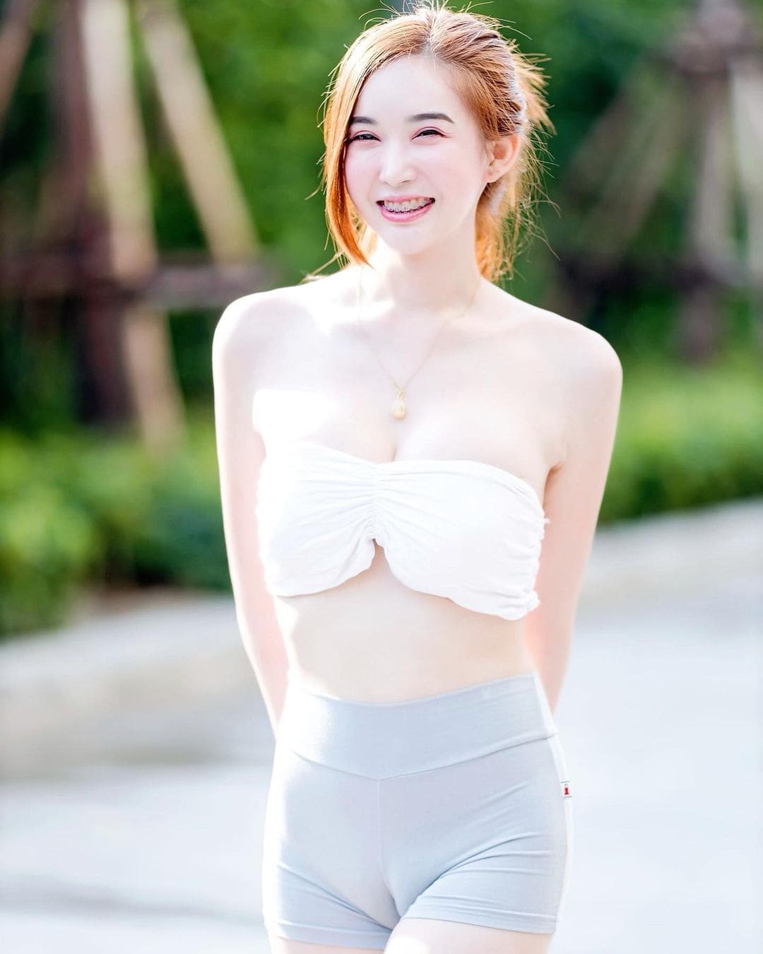น้องคะแนนสาวน้อยสุดเซ็กซี่ยิ้มหวาน 16