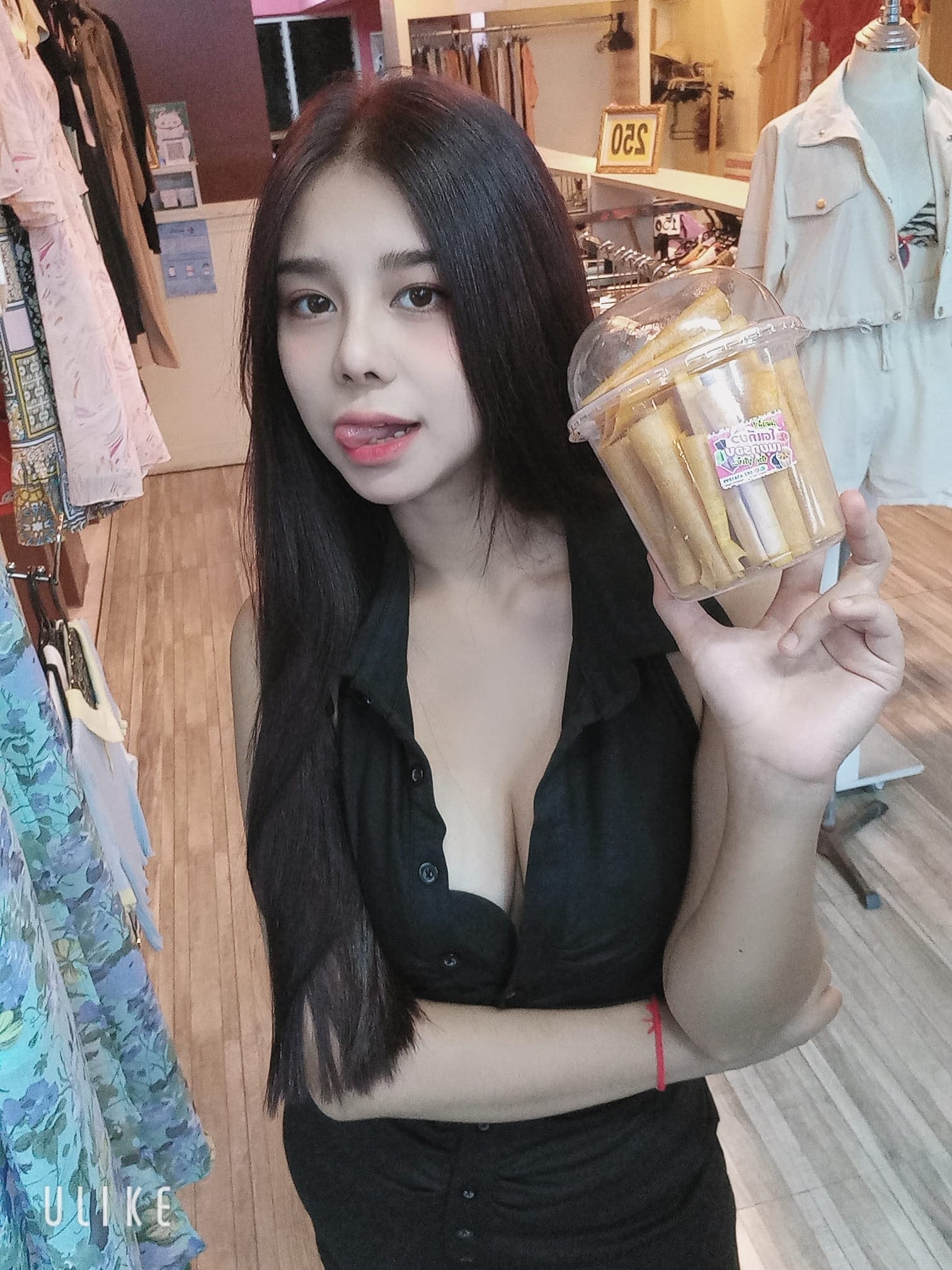 น้องโอลีฟ แม่ค้าโตเกียวกรอบสุดน่ารักจากเชียงใหม่ 19