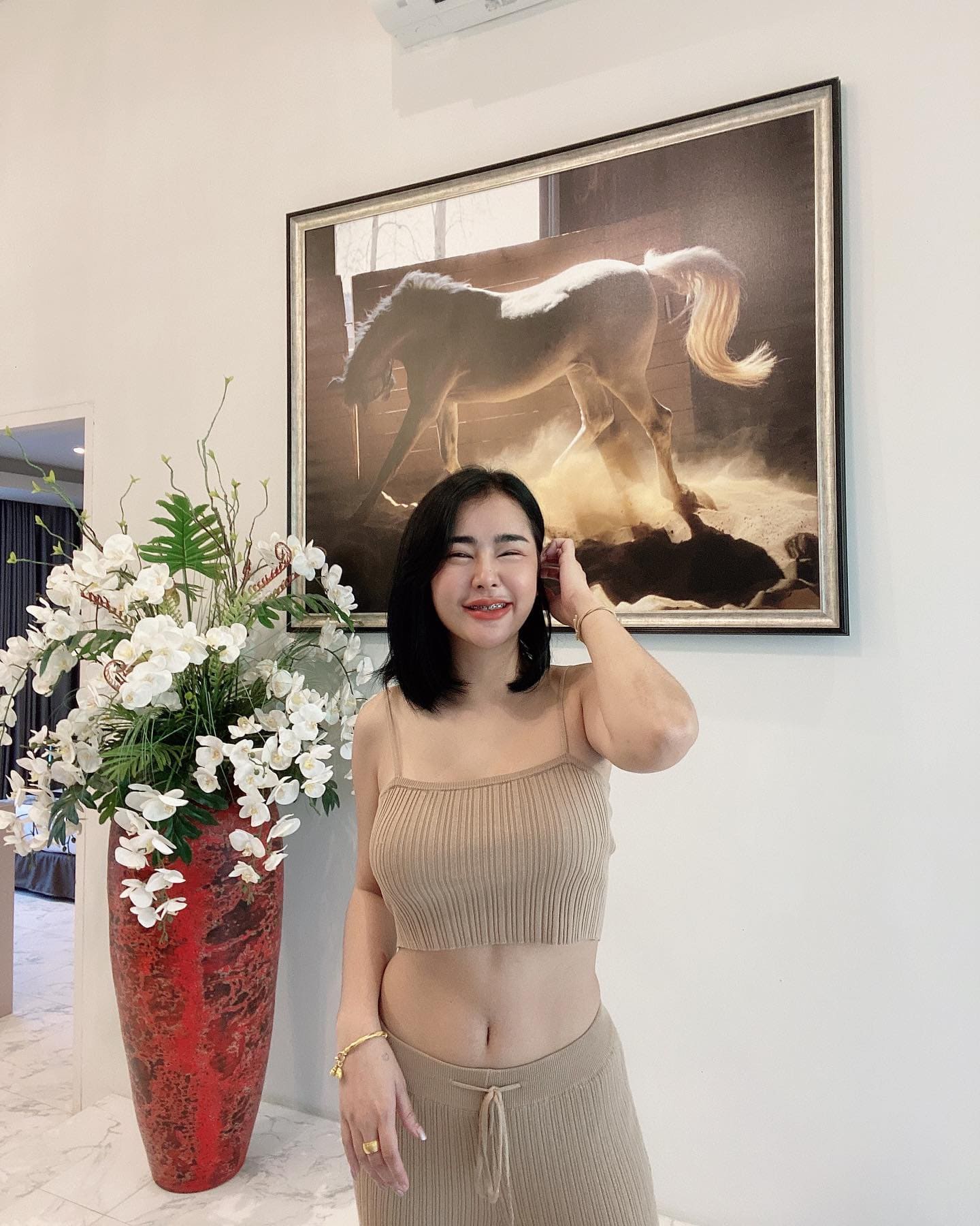 น้องบิวนางแบบสุดเซ็กซี่ที่ฝากผลงานให้จดจำอย่างมากมาย 16