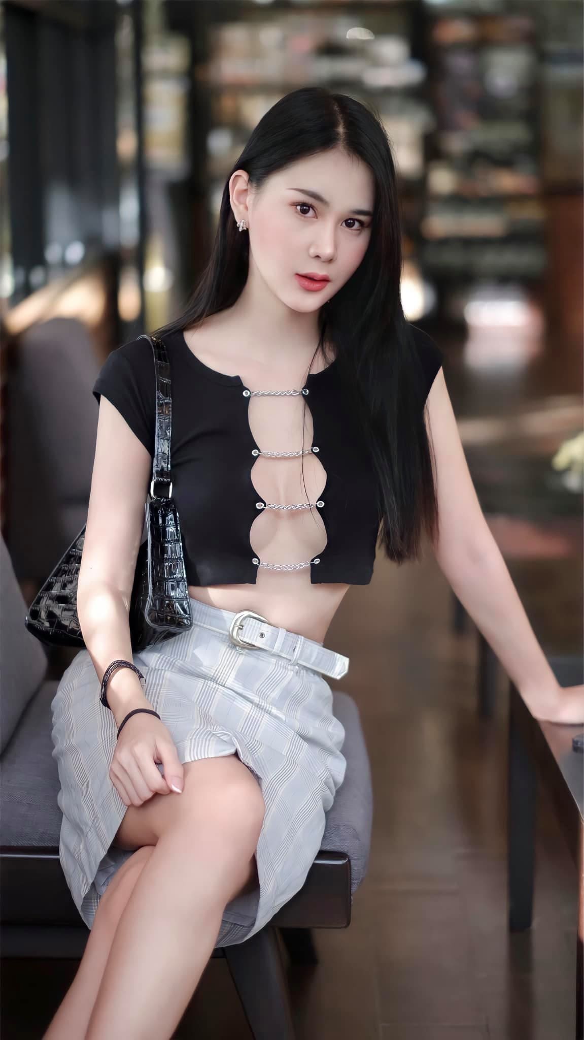 น้องมิน หรือ มิน มีนชญา เน็ตไอดอลและนางแบบที่ครบเครื่องทุกองศา 6