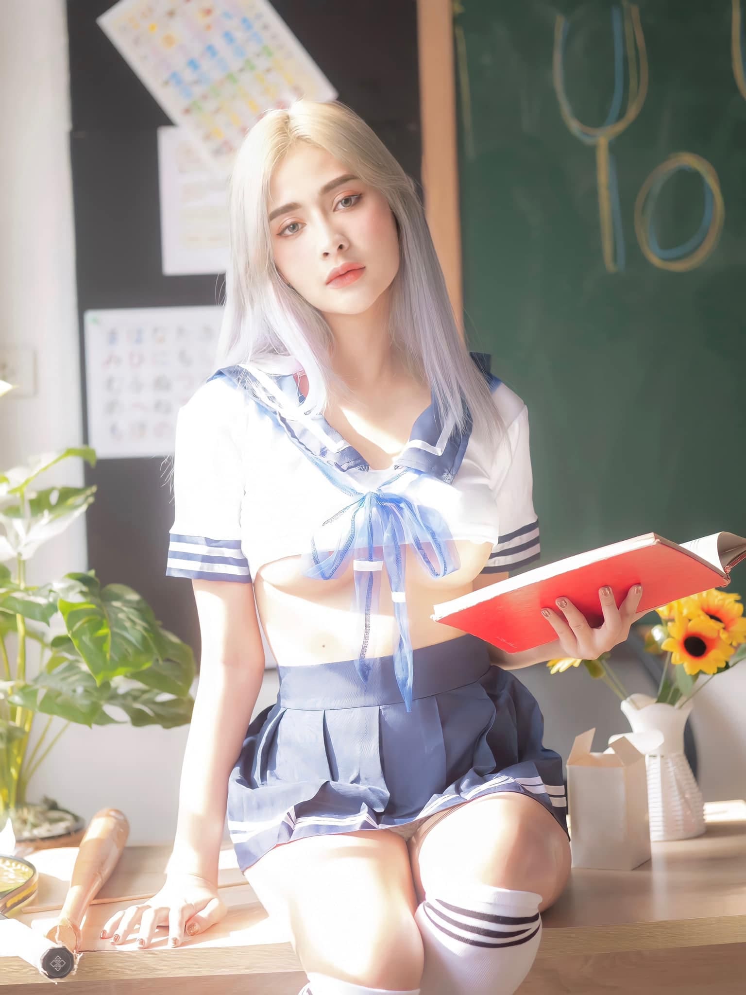น้องเลม่อน พริตตี้สาวสวยสุดเปรี้ยว ที่แค่ได้มองเป็นอันต้องหลง 7