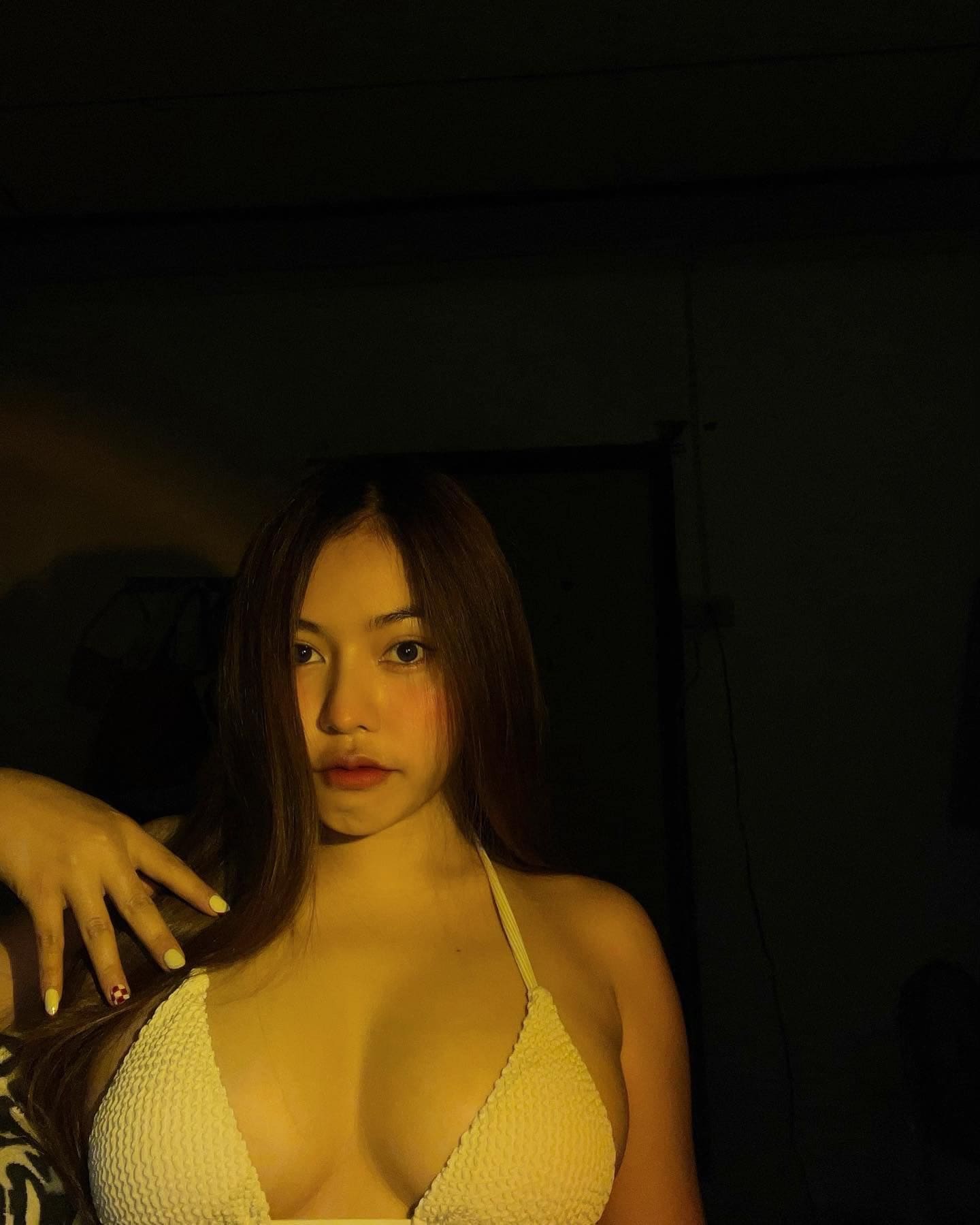 น้องพีค Pampeakkk สาวสวยหุ่นแซ่บ พีคสมชื่อแน่นอน 15
