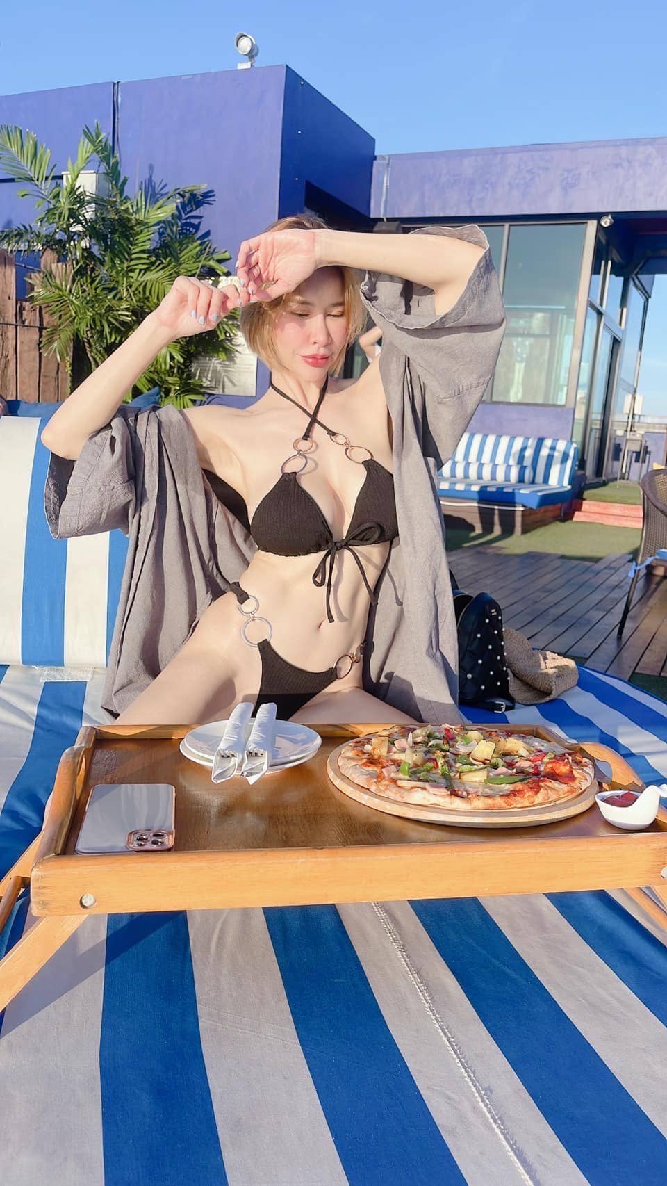 เจ๊มิล พริตตี้สาวรุ่นใหญ่ สุดแซ่บ ชวนสยิว 5