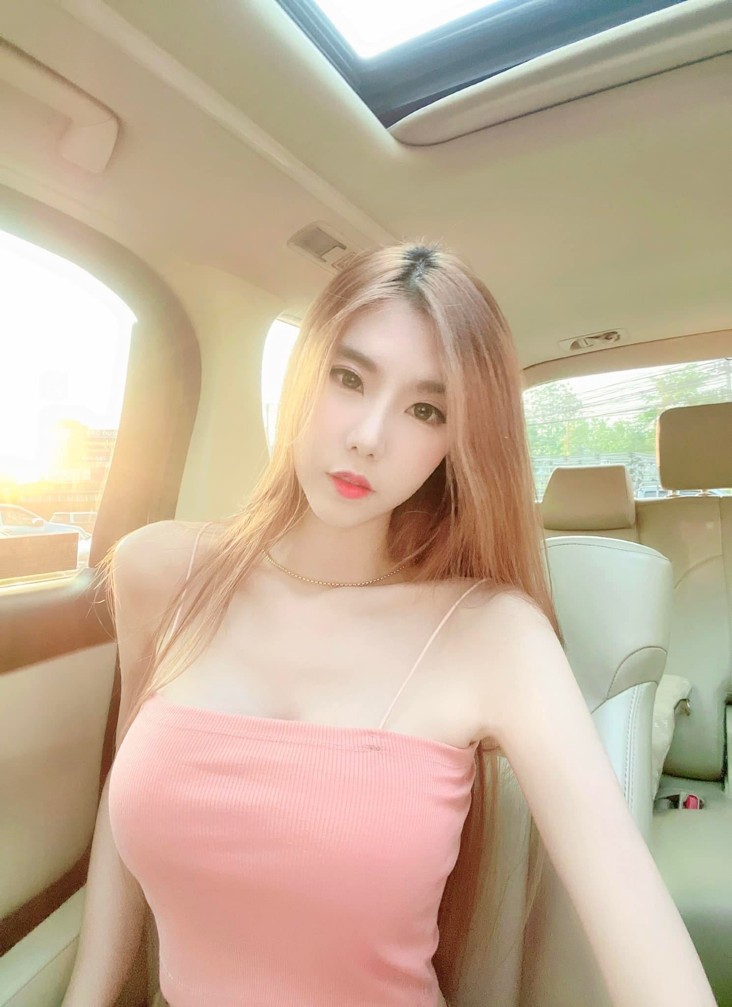 น้องเดียร์ อาจารย์ สาวนักธุรกิจ ที่มาพร้อมกับความเซ็กซี่ ชวนให้หลงไหล 21