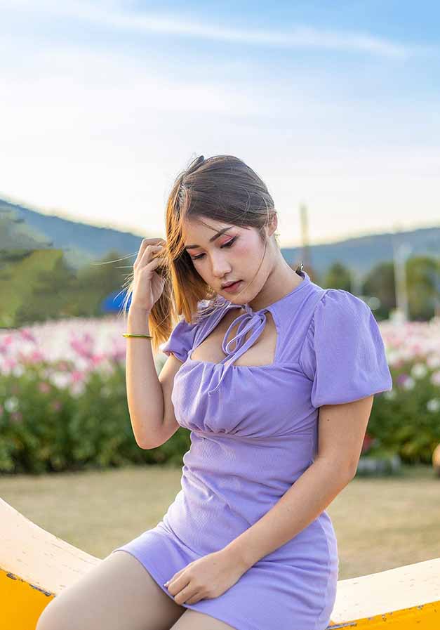 Earn Lalita นักร้องสาวสุดแซ่บและนางฟ้ารถแห่ 7