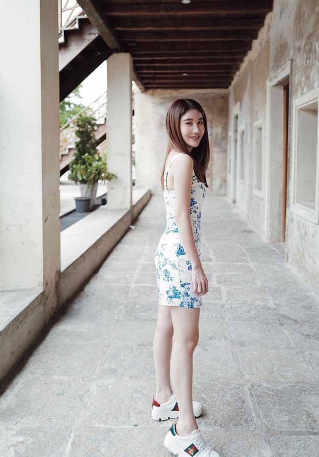 Neuyธันย์ชนก สาวสุดฮอตสายเซ็กซี่ผิวขาวเนียน 6