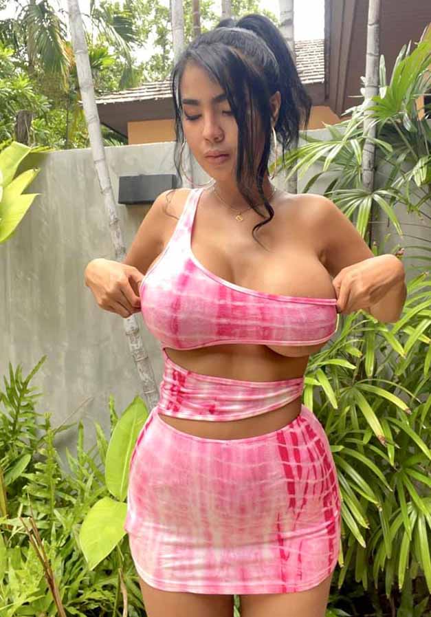 Noey Yanisa เธอไม่เล็กเลยสวยดูดีหุ่นแซ่บ 4