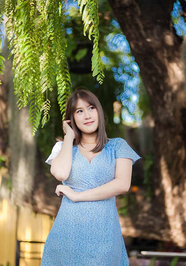 Earn Lalita นักร้องสาวสุดแซ่บและนางฟ้ารถแห่ 11
