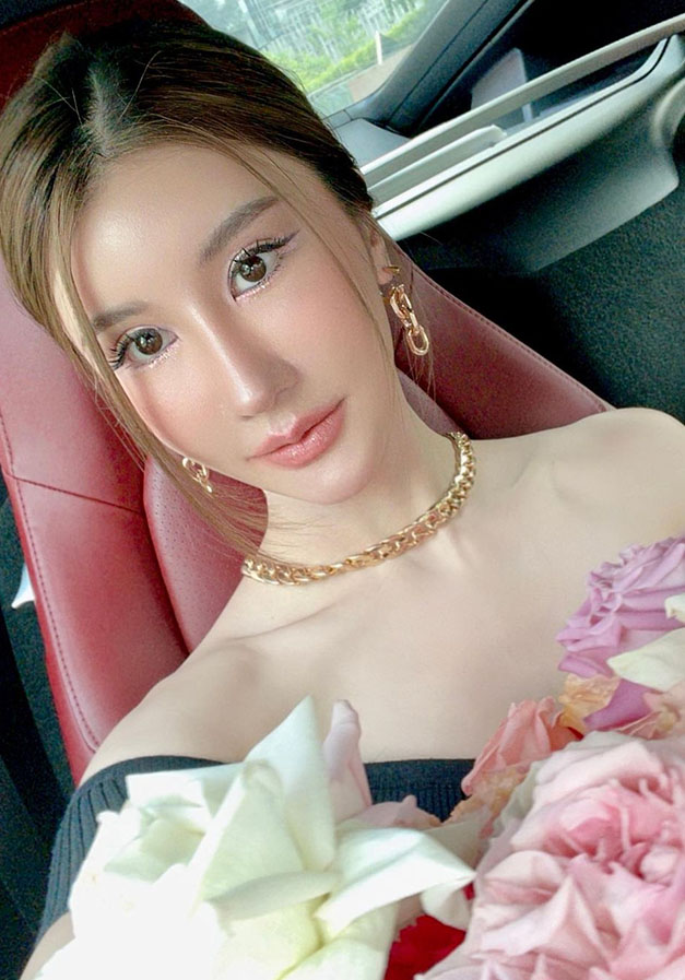 Neuyธันย์ชนก สาวสุดฮอตสายเซ็กซี่ผิวขาวเนียน 9