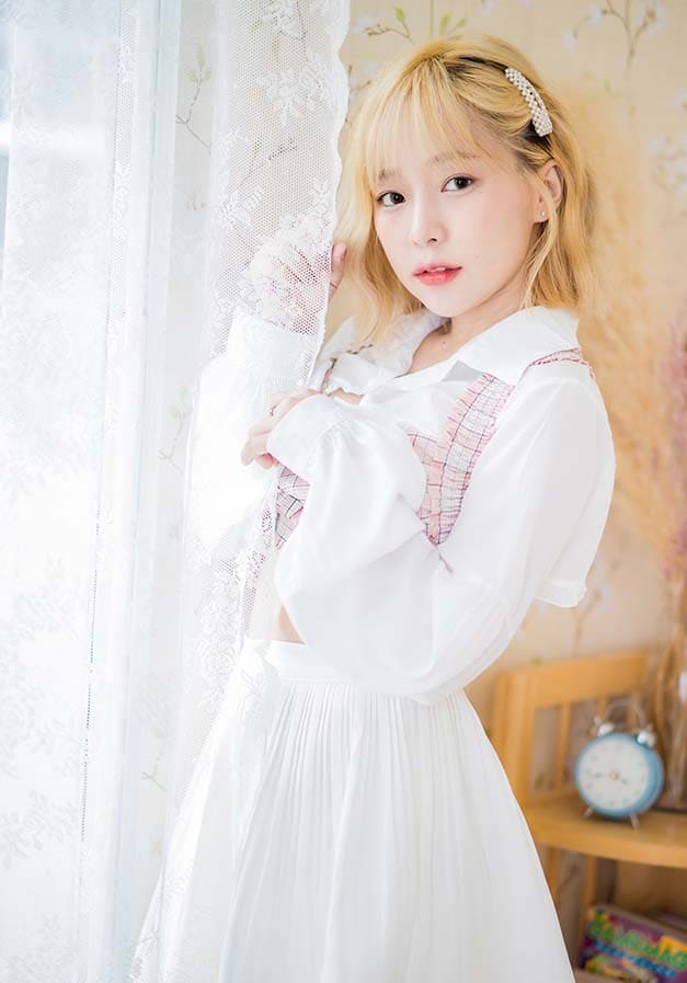 Sununthaน้องเอมมี่สาวน้อยตัวเล็กสุดเซ็กซี่ 2