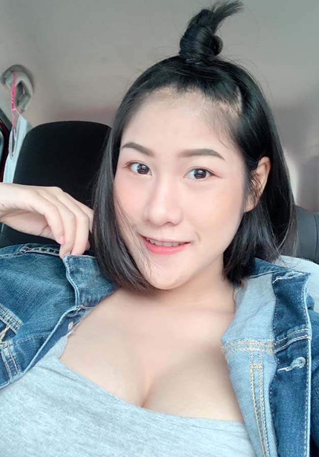 Earn Lalita นักร้องสาวสุดแซ่บและนางฟ้ารถแห่ 21