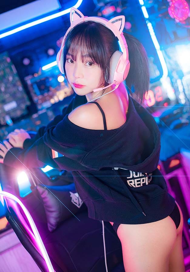 Sununthaน้องเอมมี่สาวน้อยตัวเล็กสุดเซ็กซี่ 10