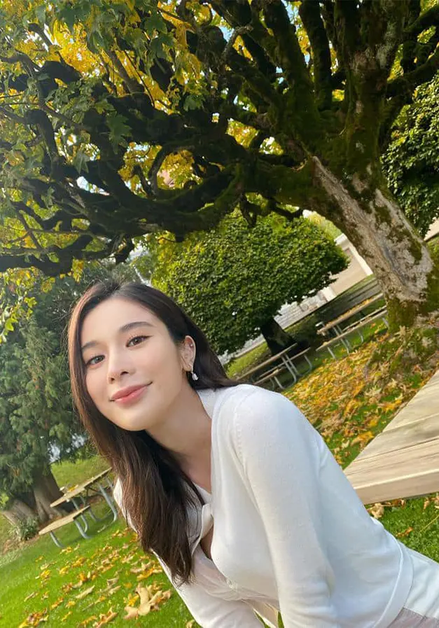 เก้า สุภัสสรา