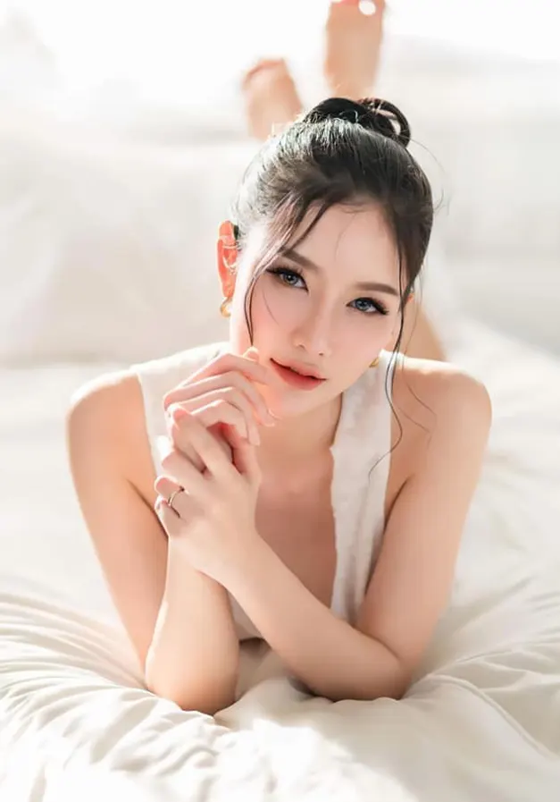 พริตตี้สาวสุดซ่าบซ่าทุกทุกคนต้องเหลียวมอง น้องลูกหว้า Lookwa 3