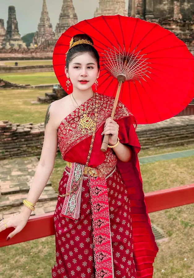 น้องบีม Varrissara Klepchawee พริตตี้คนดัง 9