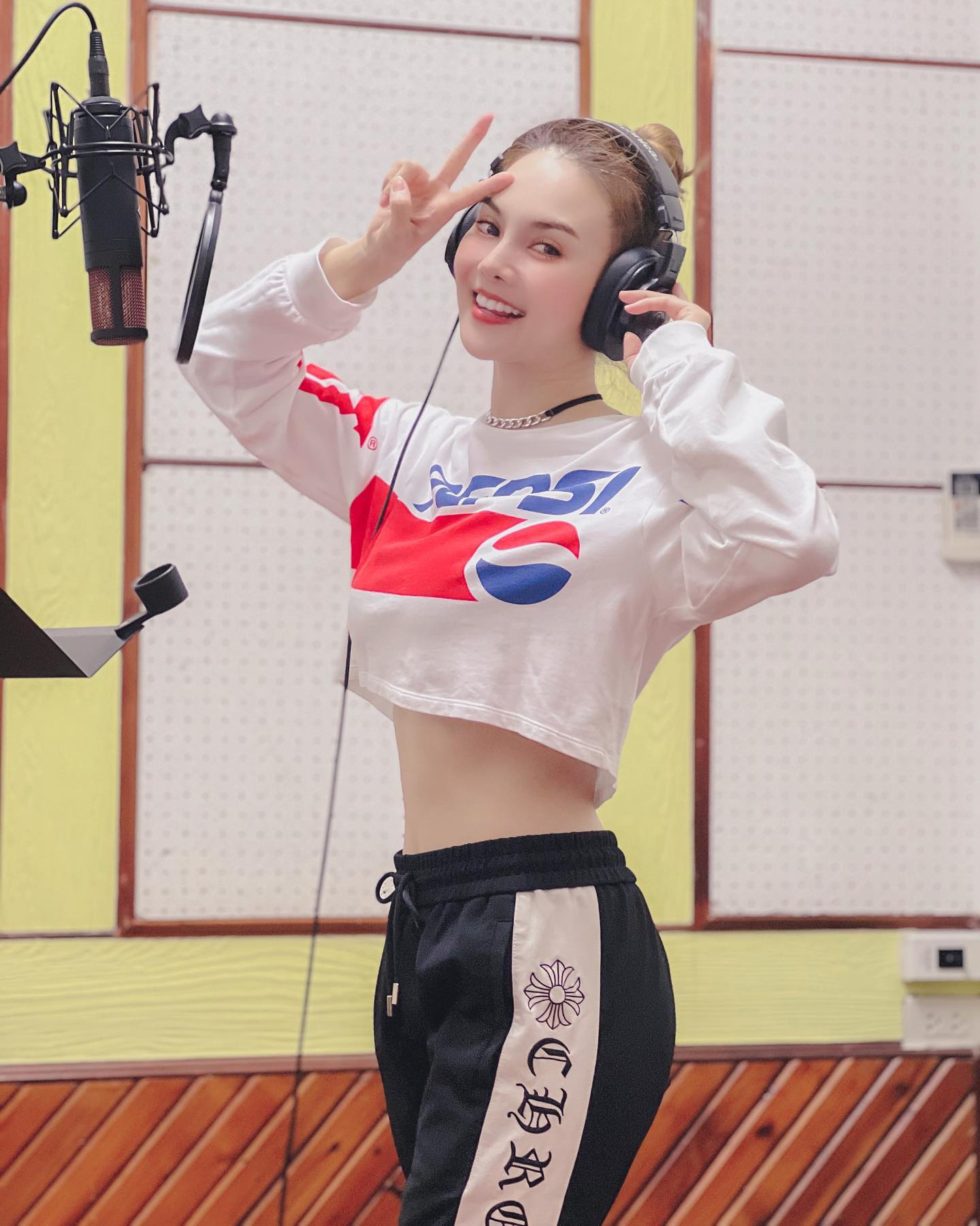 หลิวอาจารียา สวยเก่งน่ารักเสียงดีใครละจะทนไหว 6