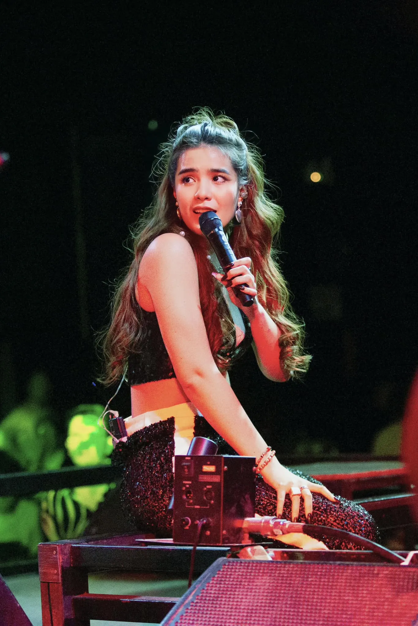 ลูกทุ่งสาวแซ่บ มีนตรา อินทิรา จากสาวบ้านๆ แซ่บเกินต้านแบบสาวลูกครึ่ง 18