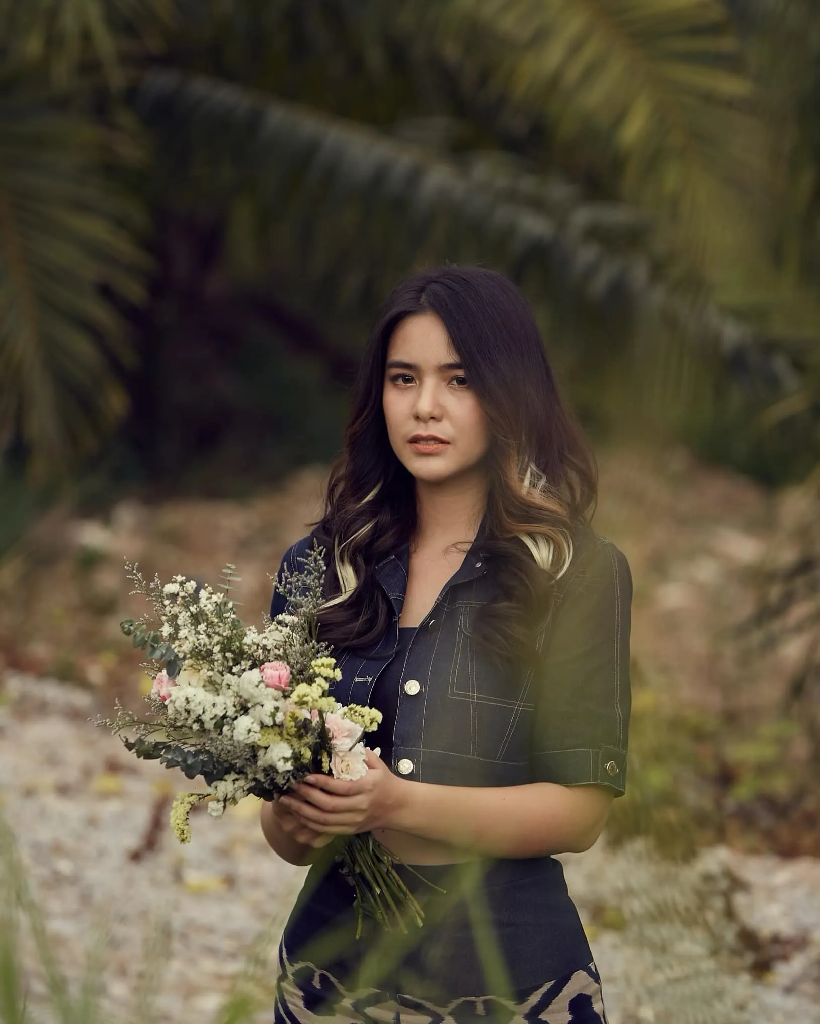 ลูกทุ่งสาวแซ่บ มีนตรา อินทิรา จากสาวบ้านๆ แซ่บเกินต้านแบบสาวลูกครึ่ง 35