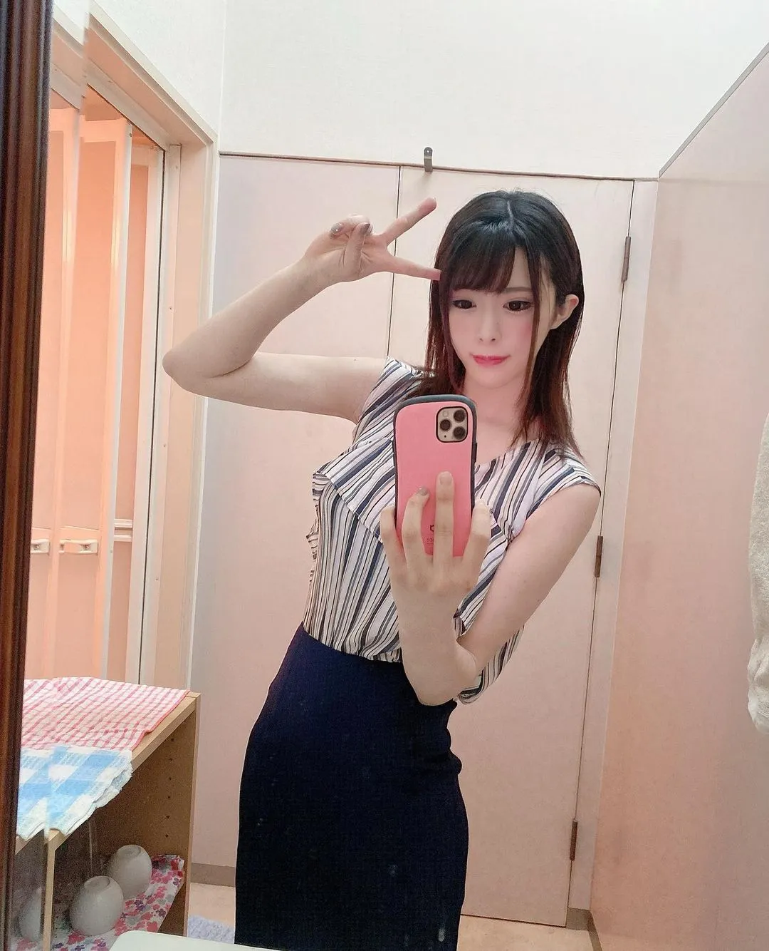 โฮโนกะ สึจิ เจ้าของฉายา นางฟ้าลิ้นงู พร้อมหุ่นสวยสุดเอ็กซ์ 3