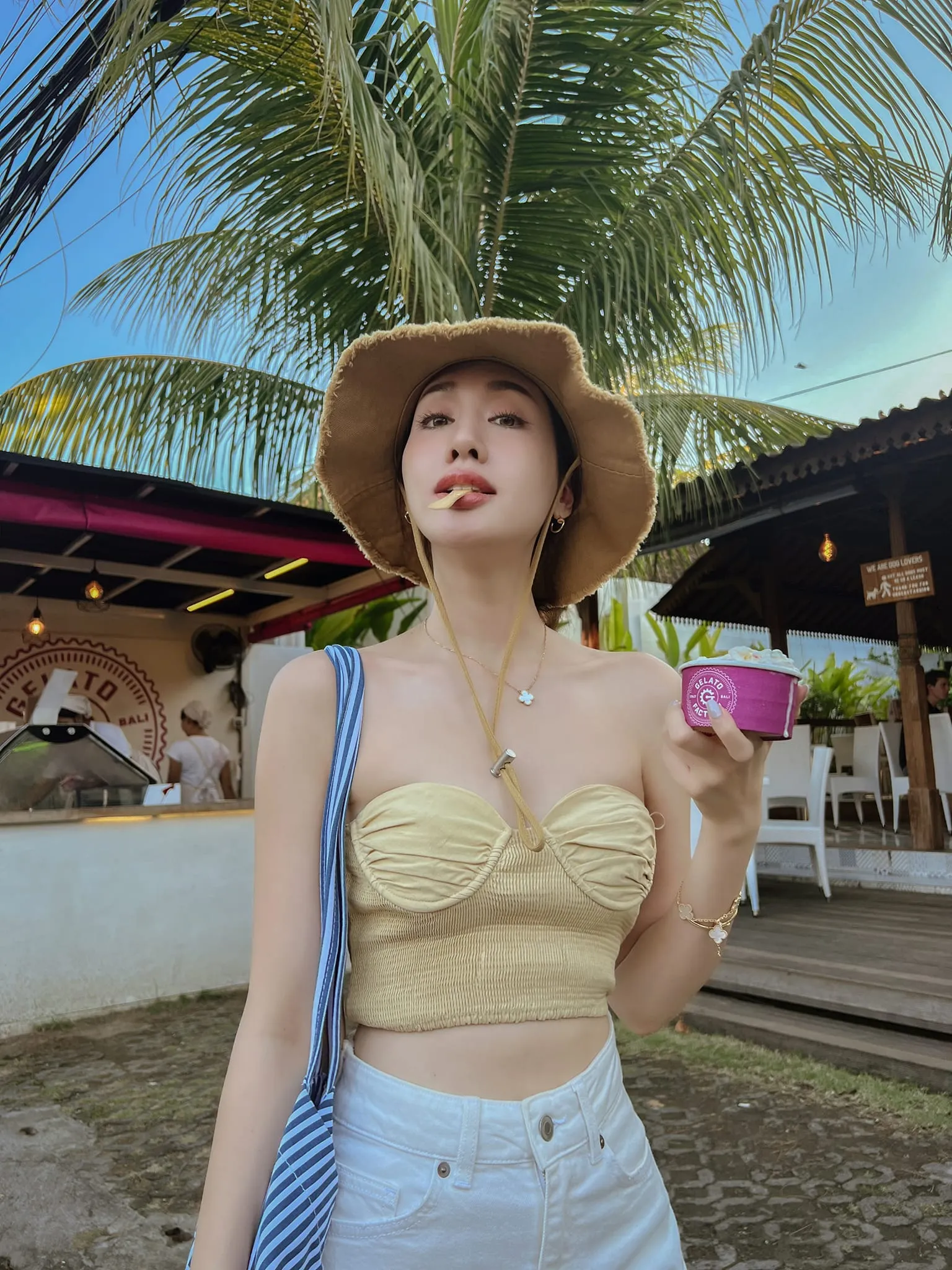 พิม พิมประภา สาวแซ่บมากความสามารถ พร้อมประวัติที่คุณยังไม่รู้มาก่อน 12