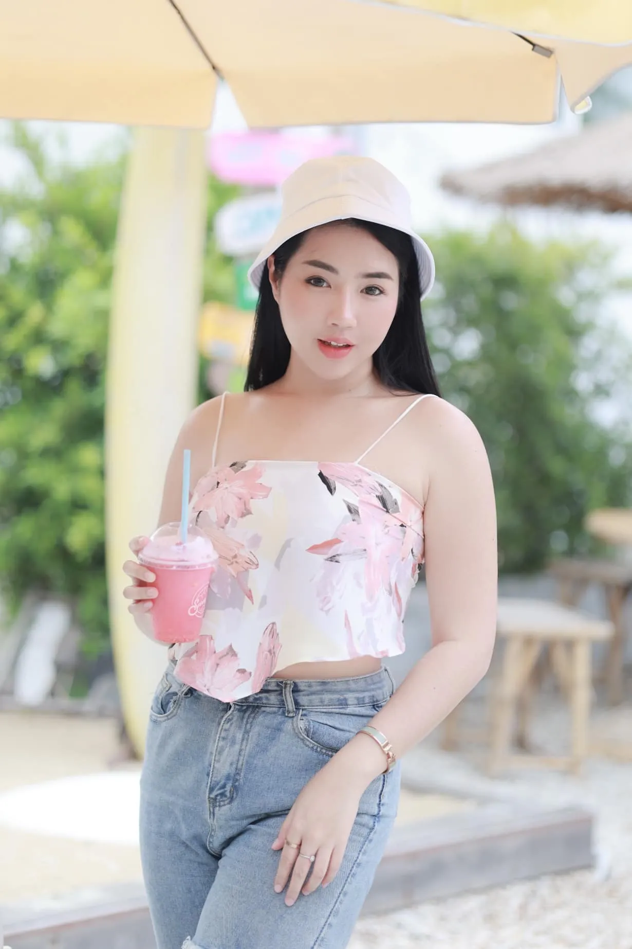 คนิ้ง สุทธิตา เน็ตไอดอลนางแบบ ไซส์อวบงานดี พร้อมแจกวาร์ปโอลี่แฟน 18