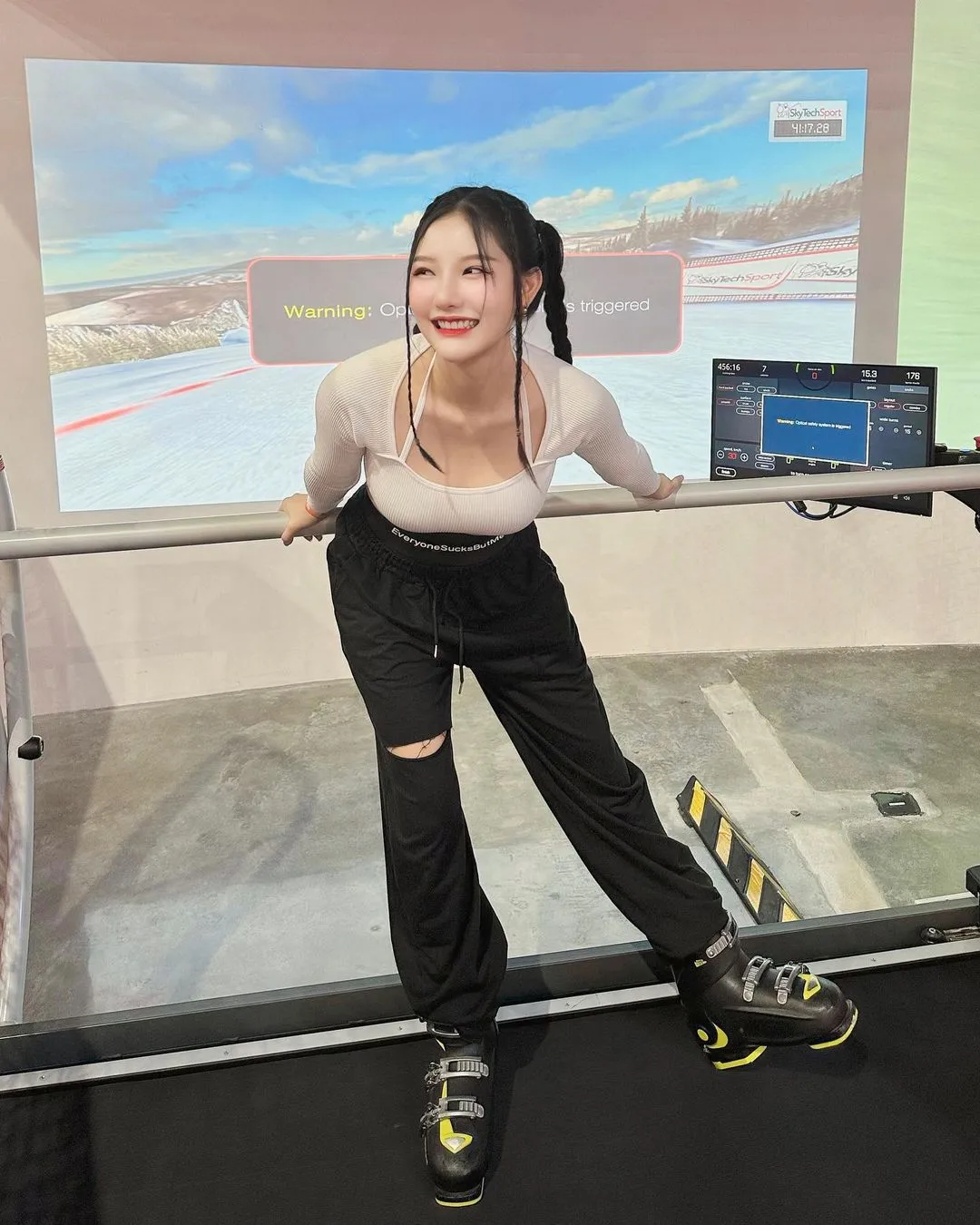 น้องลูกหว้าตัวท็อปโอลี่แฟน เน็ตไอดอลสาวสวยหน้าใส แซ่บสุดในรุ่น 10
