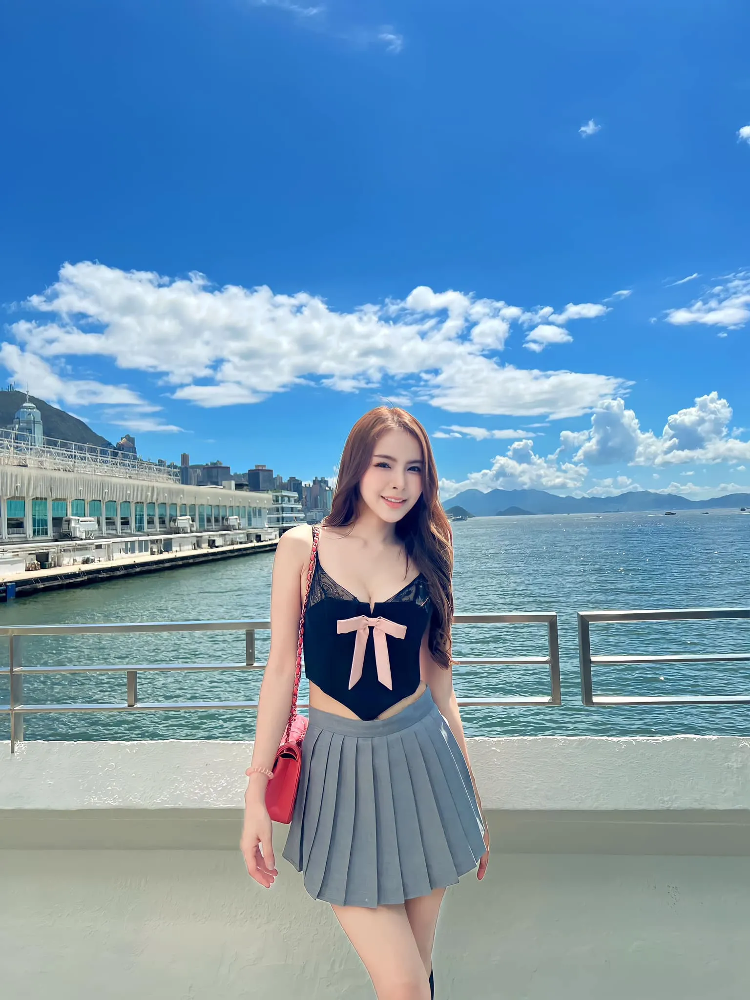 น้องเจนนี่ สร้อยทิพย์ นางแบบ สาวสายเซ็กซี่ ยิ้มทีโลกลละลาย 17