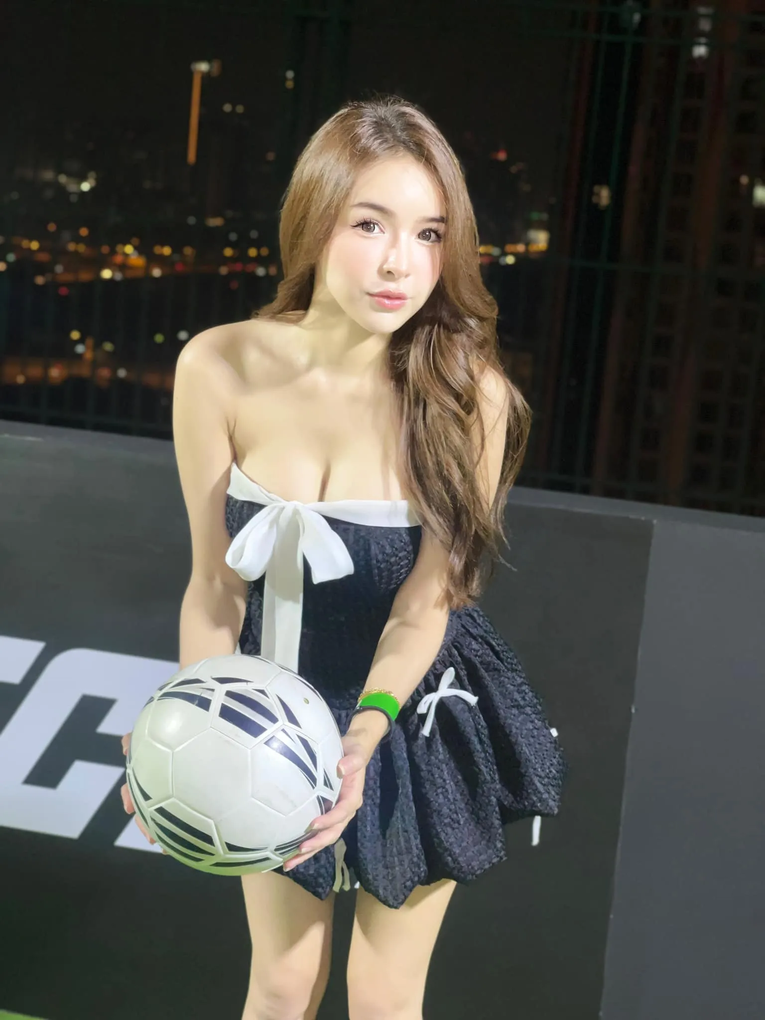 น้องเจนนี่ สร้อยทิพย์ นางแบบ สาวสายเซ็กซี่ ยิ้มทีโลกลละลาย 7