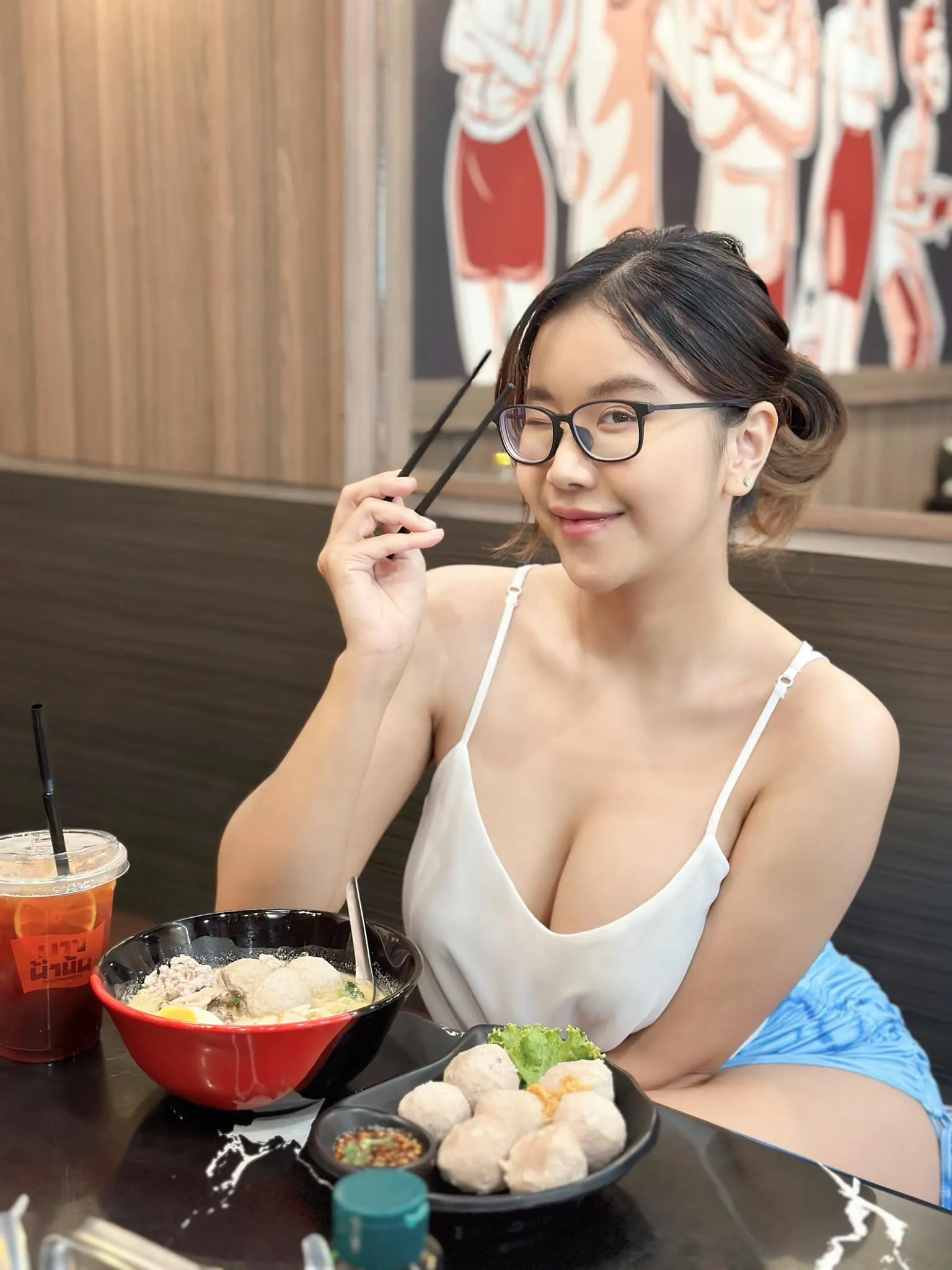 นุ๊ก ปนิสรา สาวแว่นดาว Onlyfans ที่มาพร้อมผลงานสุดเซ็กซี่ลีลาเด็ด 17