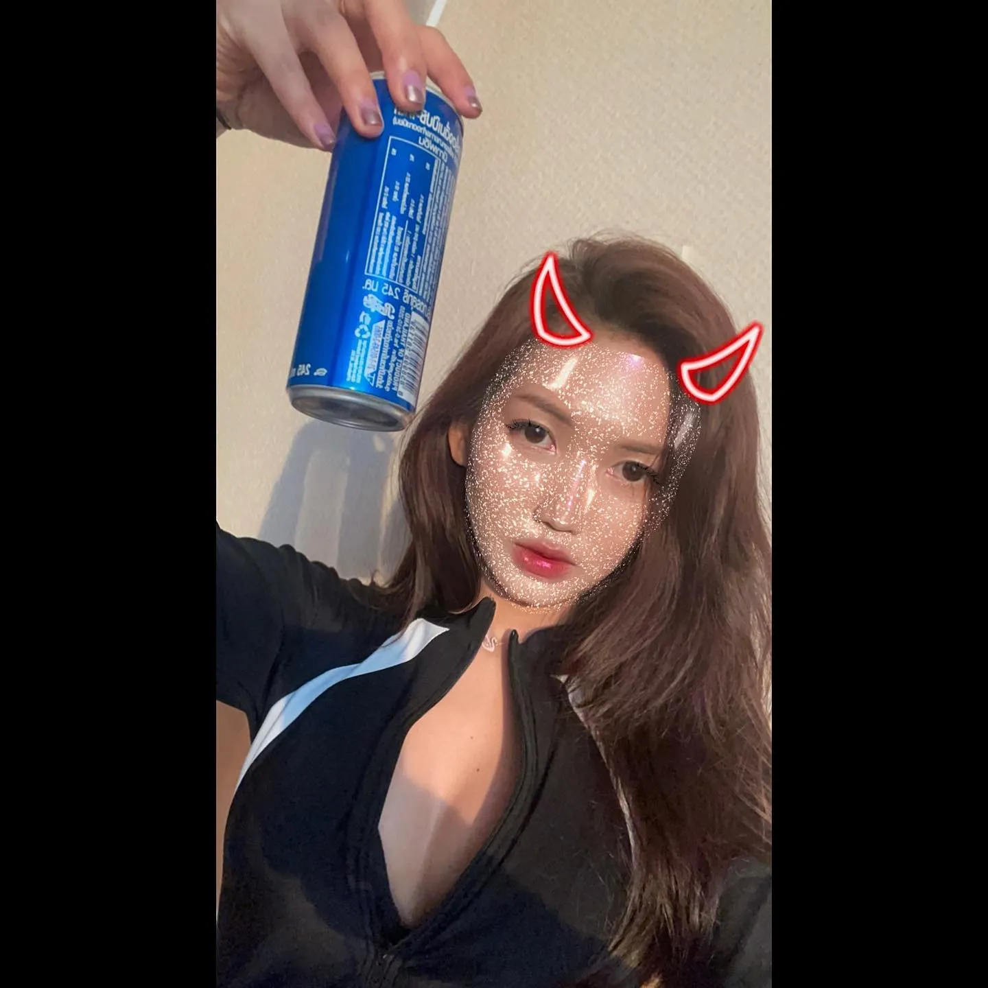 เปิดวาร์ปสาวสวย น้องอิง (ing_lhj2401) เบื้องหลังช่อง Cullen HateBerry 12