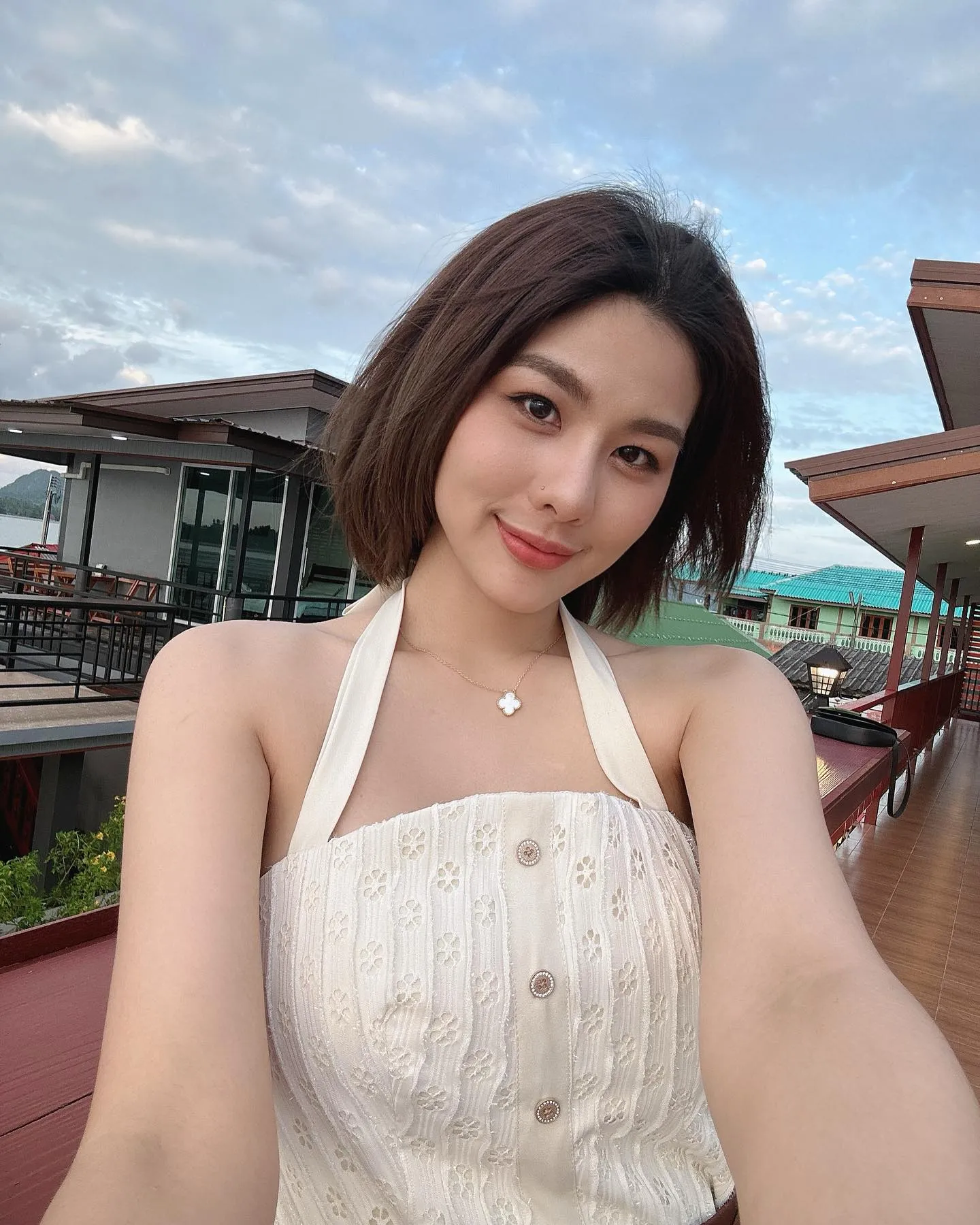 เปิดวาร์ปสาวสวย หนิง ปัทมา ก็มาดิคร้าบ (patthama_jitsawat )นักร้องสาว 16