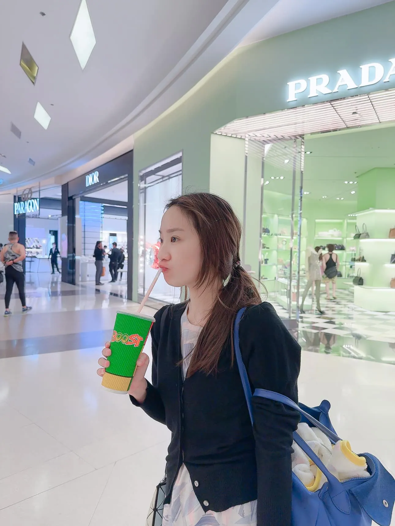 หมอลิลลี่ แพทย์หญิง นางฟ้าสาวสวย มากับตำแหน่งเน็ตไอดอลชุดคุณหมอ 1