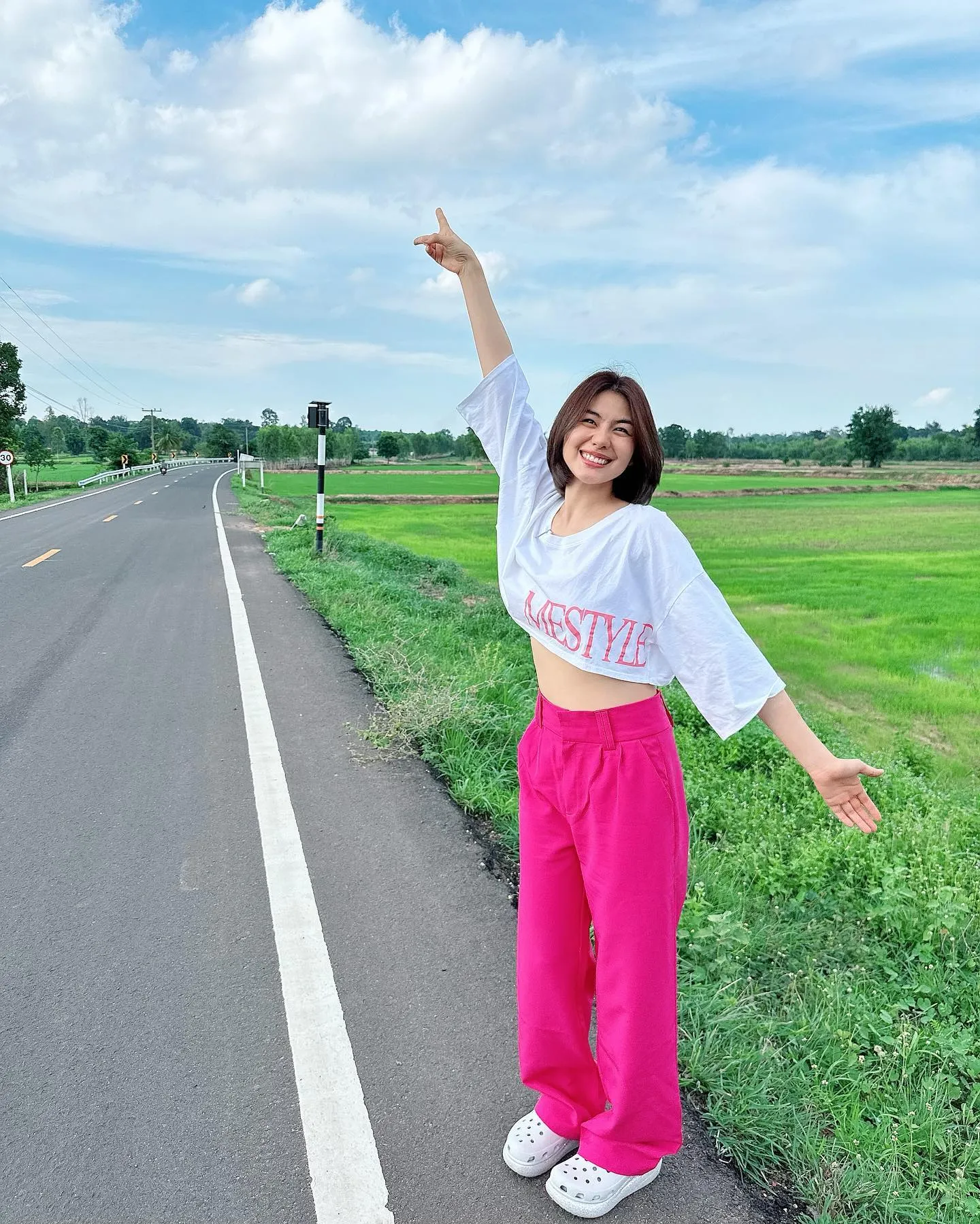 เปิดวาร์ปสาวสวย หนิง ปัทมา ก็มาดิคร้าบ (patthama_jitsawat )นักร้องสาว 25