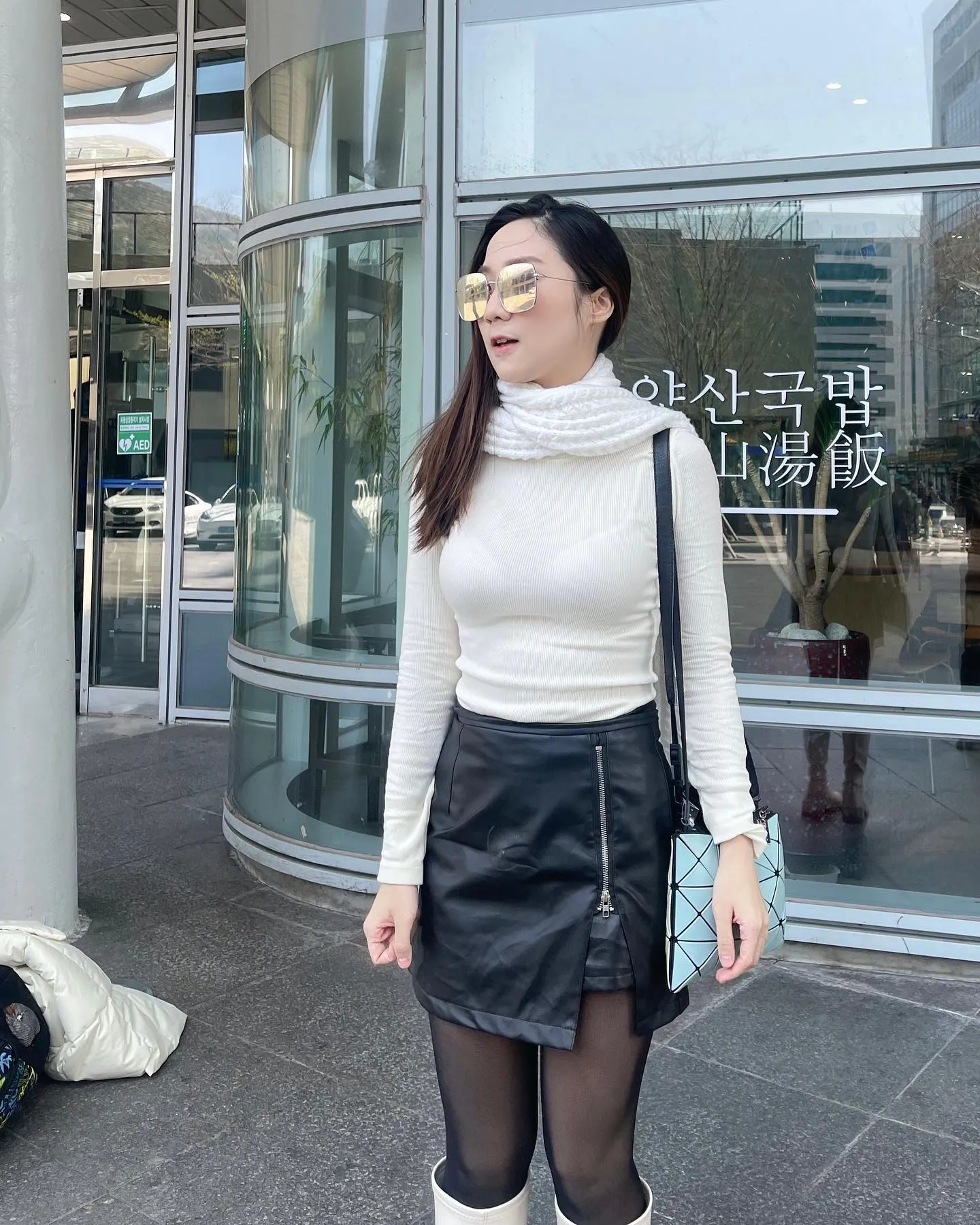 หมอลิลลี่ แพทย์หญิง นางฟ้าสาวสวย มากับตำแหน่งเน็ตไอดอลชุดคุณหมอ 33