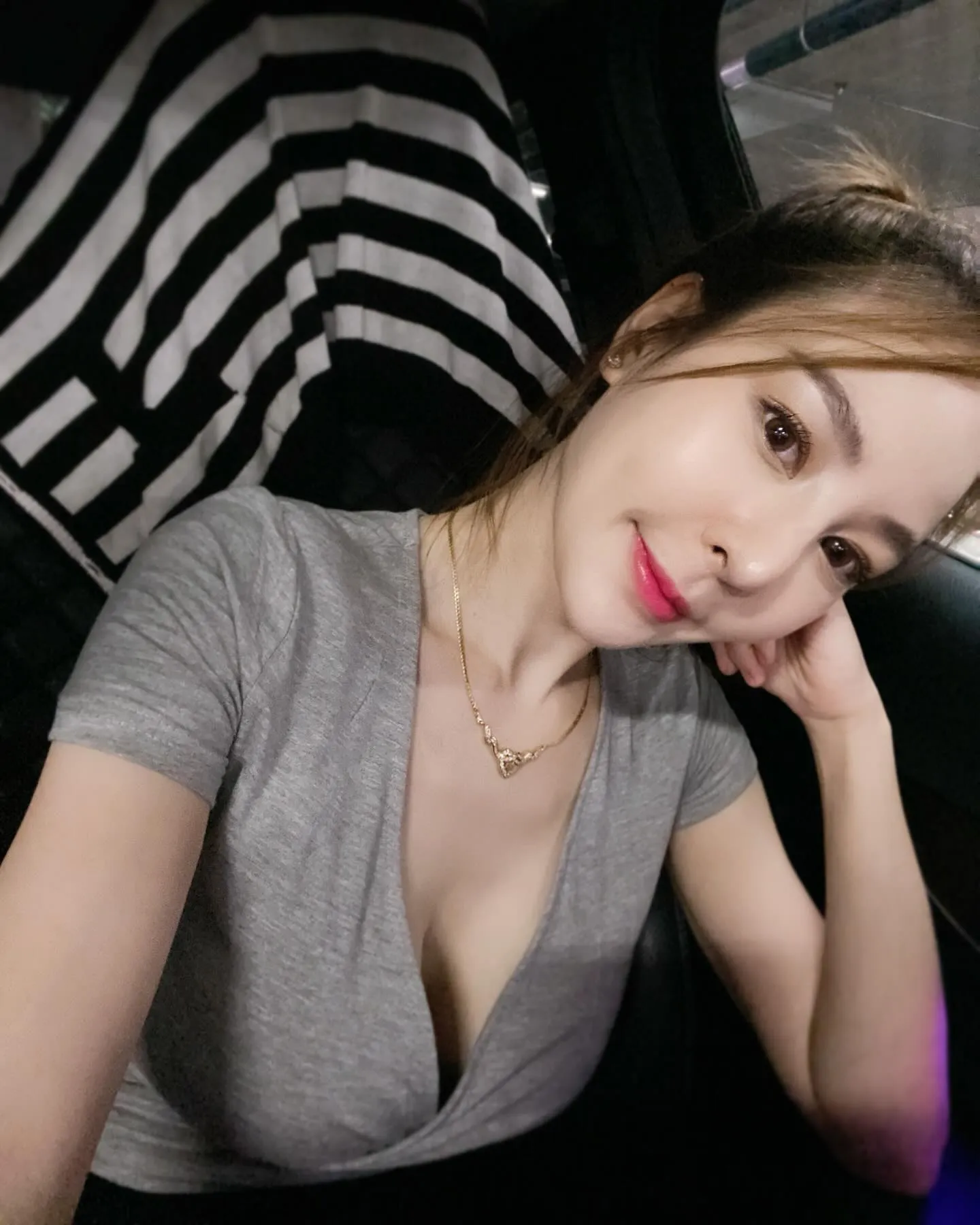เปิดวาร์ปสาวสวย น้องจอย (joinyy) แม่ค้าน้ำปั่นที่กระแสดีมากๆ 15