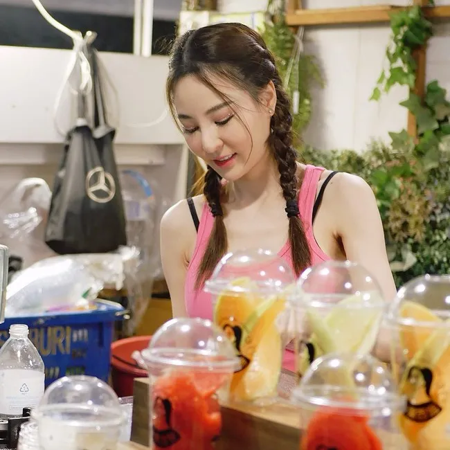 เปิดวาร์ปสาวสวย น้องจอย (joinyy) แม่ค้าน้ำปั่นที่กระแสดีมากๆ 18