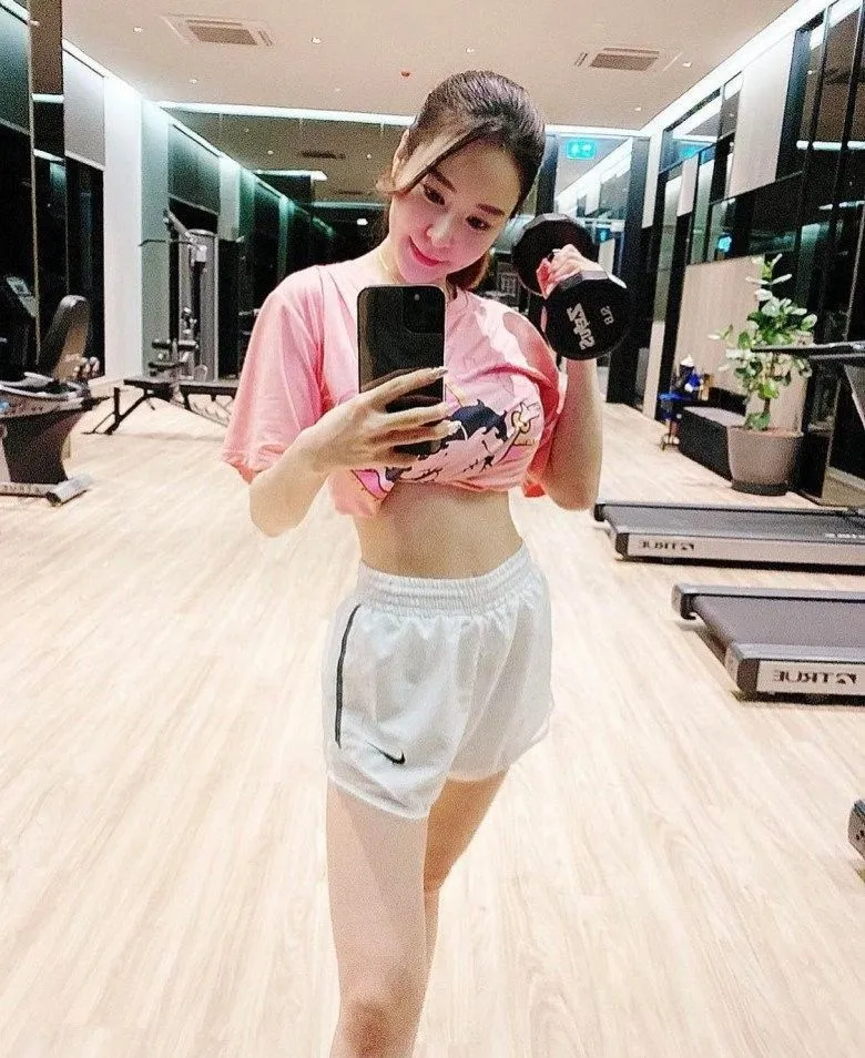 เปิดวาร์ปสาวสวย น้องจอย (joinyy) แม่ค้าน้ำปั่นที่กระแสดีมากๆ 25