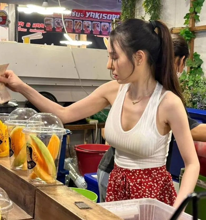 เปิดวาร์ปสาวสวย น้องจอย (joinyy) แม่ค้าน้ำปั่นที่กระแสดีมากๆ 30