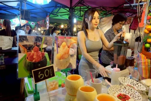 เปิดวาร์ปสาวสวย น้องจอย (joinyy) แม่ค้าน้ำปั่นที่กระแสดีมากๆ 33