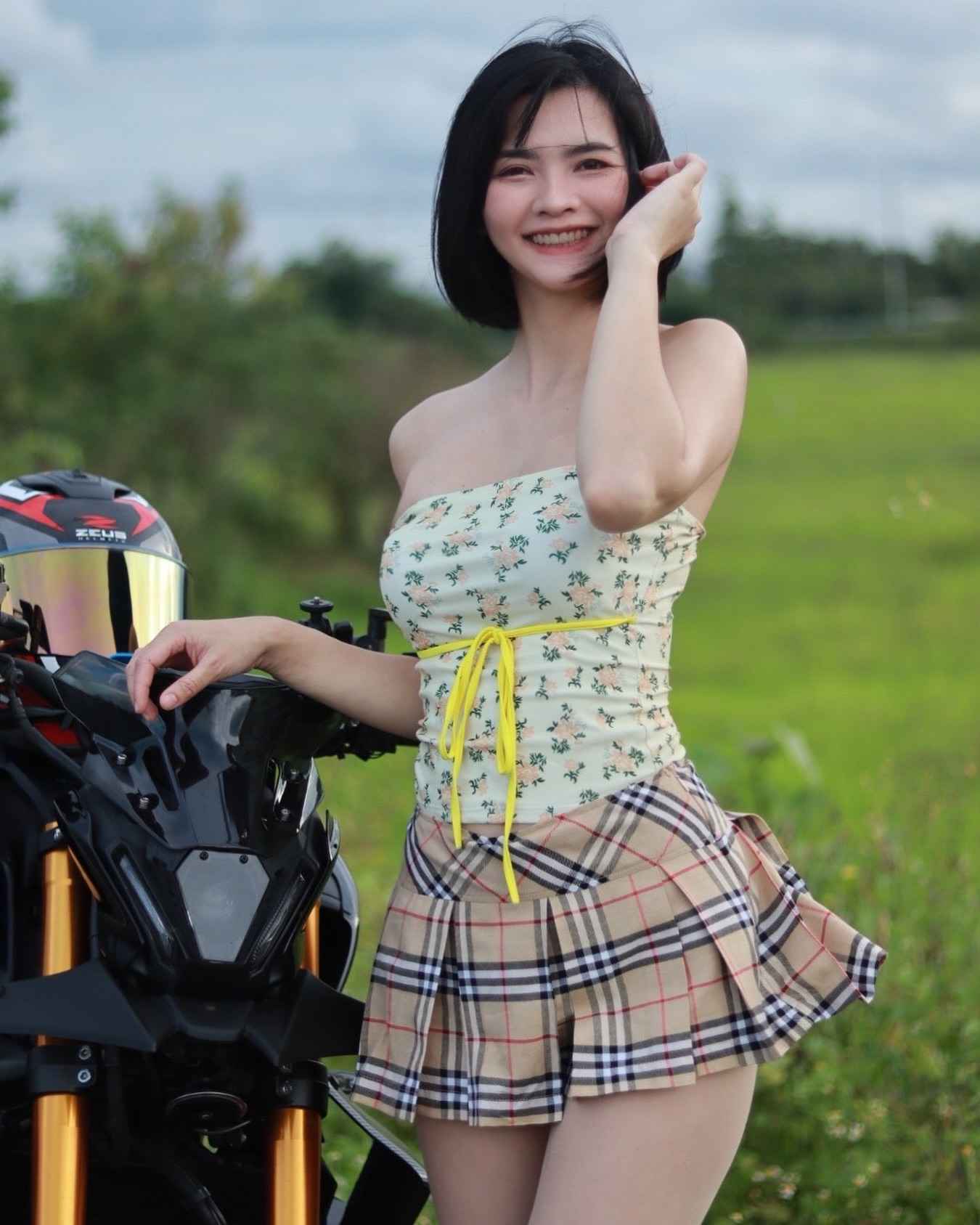 เปิดวาร์ป ซาร์เนส เนตรนภา ไบค์เกอร์สาวนักบิดจากภาคใต้สุดเท่ห์ 32