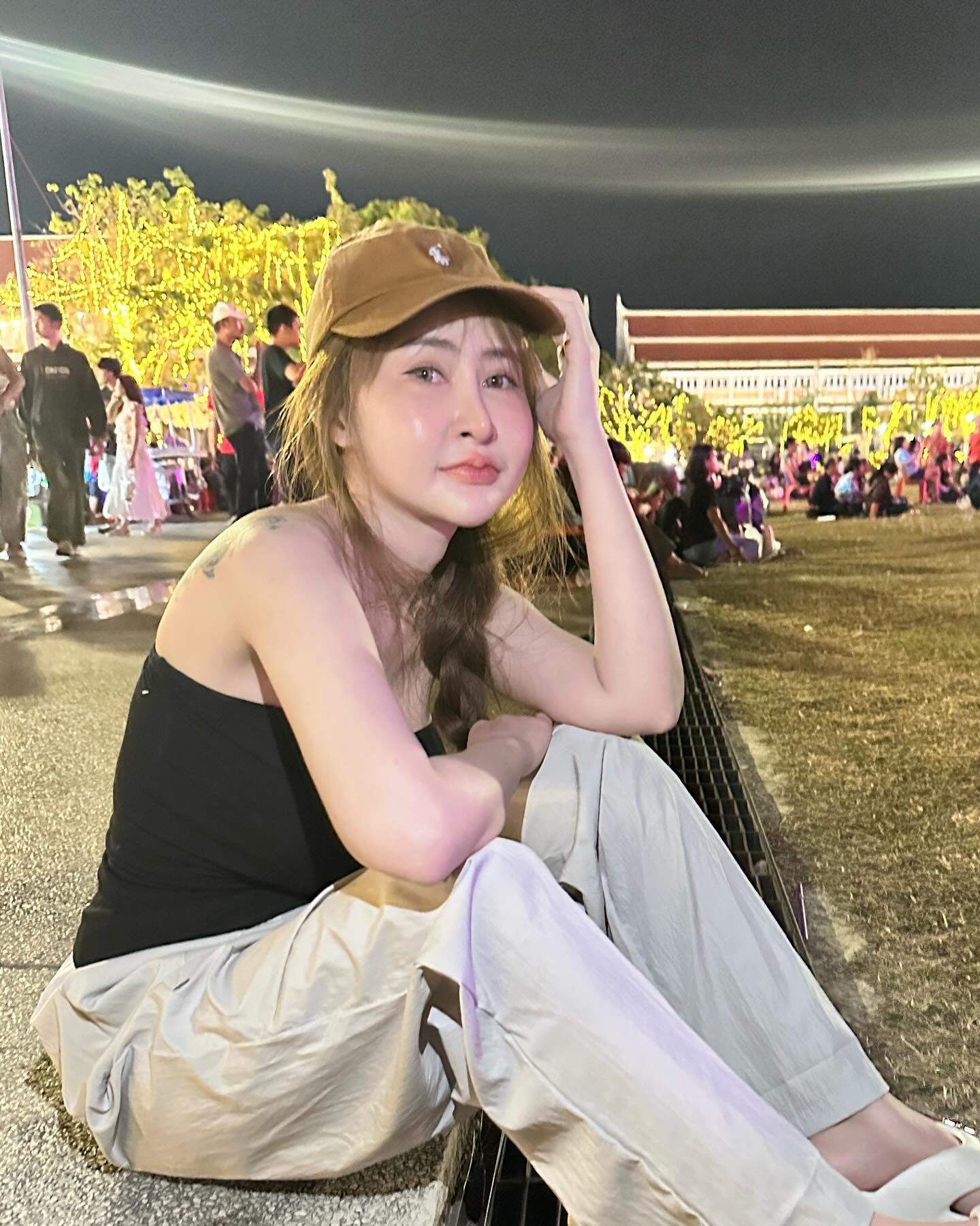 Kaemix สาวสวยหุ่นดี ขาวใส ลุคนี้ทำไมใคร ๆ ก็พูดถึง? 20