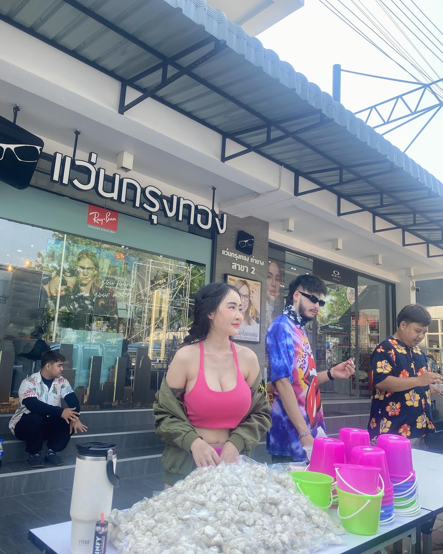 Kaemix สาวสวยหุ่นดี ขาวใส ลุคนี้ทำไมใคร ๆ ก็พูดถึง? 46